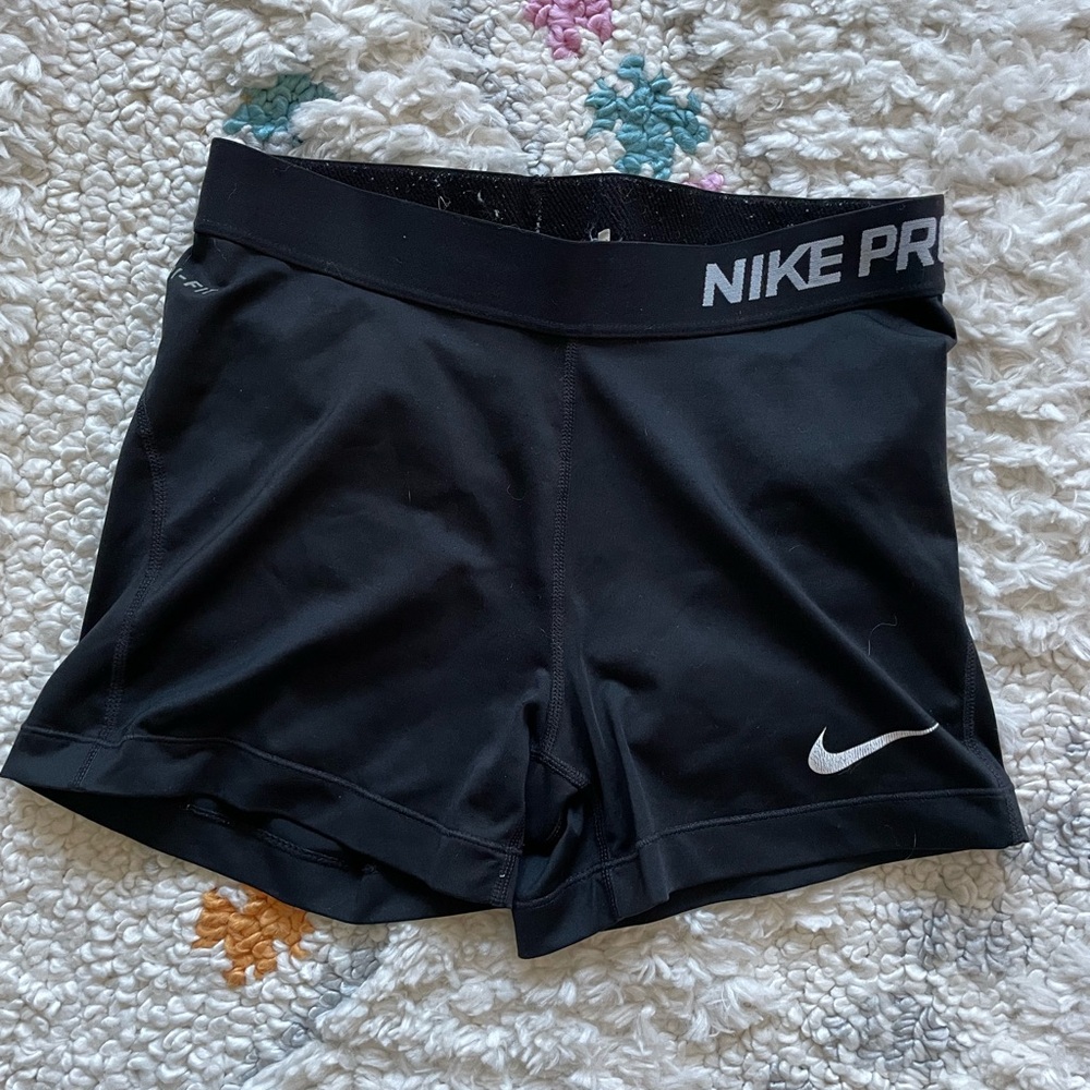 Nike Pro Women's Black Athletic Shorts